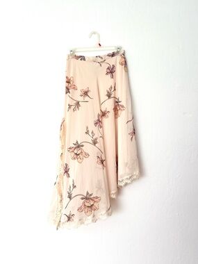 NWT Lauren Conrad Runway Asymmetrical Floral Lace Midi Dress
